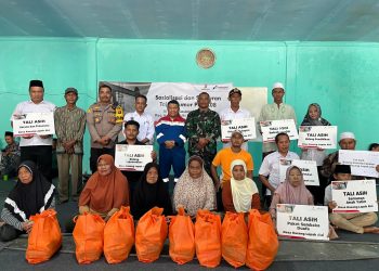 Peduli Lingkungan Wilayah Operasi, Pertamina EP Jambi Bagikan Sembako dan Bantu Perlengkapan Fasum di Acara Syukuran Tajak Sumur