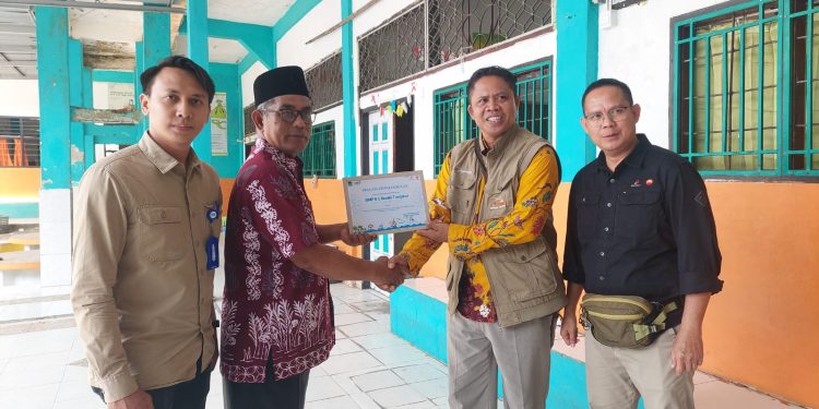 Berikan Edukasi Tentang Pelestarian Mangrove, SKK Migas – PetroChina Gelar Sosialisasi di SMP Negeri 1 Kuala Tungkal