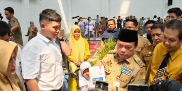 1.259 Siswa Tidak Mampu di Kota Jambi Terima Dumisake Pendidikan Gubernur Al Haris