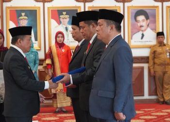 Kukuhkan Pjs Tiga Wilayah, Gubernur Al Haris: Jaga Sinergitas dan Kondusifitas Daerah