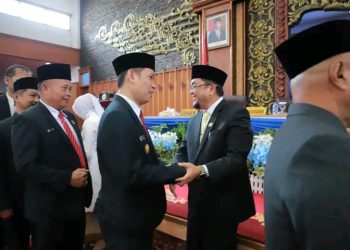 Pjs. Bupati Tanjab Barat Hadiri Pengucapan Sumpah Janji Pimpinan DPRD Provinsi Jambi