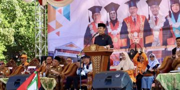 Ketua DPRD Provinsi Jambi Edi Purwanto: Saya Bangga Berdiri Didepan 6000 Mahasiswa Baru Universitas Jambi