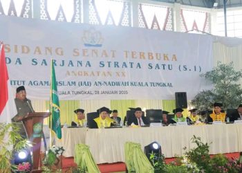Bupati Tanjab Barat Hadiri Wisuda Angkatan XX Institut Agama Islam (IAI) An Nadwah Kuala Tungkal
