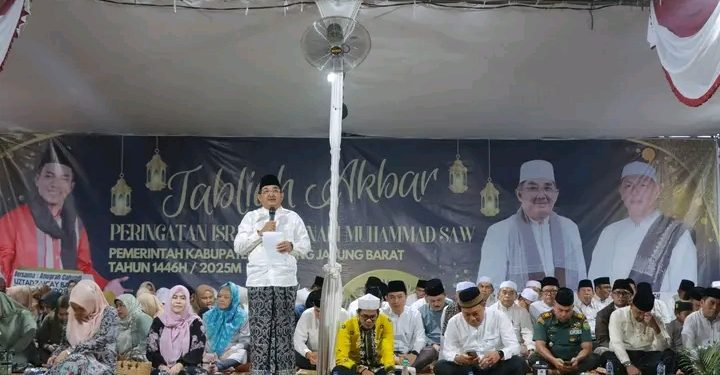 Bupati Tanjab Barat Hadirkan Ustad Ucay untuk Memeriahkan Peringatan Isra’ Mi’raj 1446 H