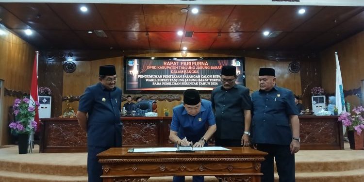DPRD Tanjabbar Gelar Paripurna Pengumuman Penetapan Paslon Bupati dan Wakil Bupati Terpilih Pilkada Serentak Tahun 2024