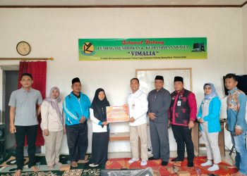 Tingkatkan Mutu SDM Lokal, SKK Migas PetroChina Serahkan Bantuan Perlengkapan Komputer ke LPK di Purwodadi Tanjab Barat