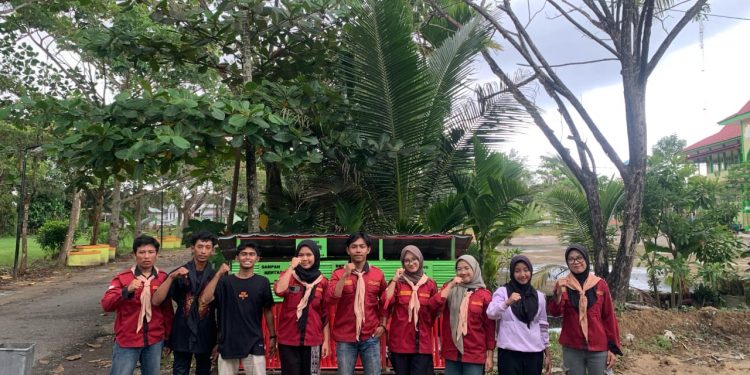 Bangun TPS 3R, Wujud Kepedulian Lingkungan Mapala Pamsaka Terhadap Kampus IAI An-Nadwah Kuala Tungkal