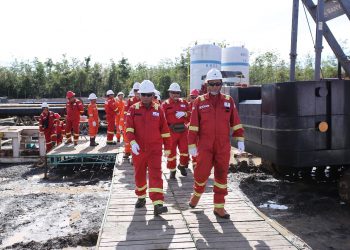 Dukung Kegiatan Pengeboran Sumur SA-3NF, Kepala SKK Migas Saksikan Langsung Spud in di Lapangan