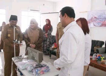 Bupati UAS Resmikan Pelatihan Menyulam dan Membordir untuk Penyandang Disabilitas