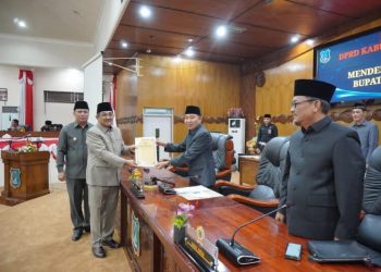 Gelar Paripurna, DPRD Tanjabbar Dengarkan Pidato Perdana Bupati Anwar Sadat
