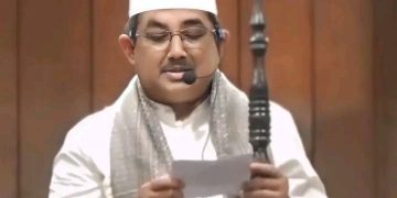Jadi Imam dan Khatib Jumat, Bupati Anwar Sadat Ajak Jamaah Doakan Calon Haji Asal Jambi