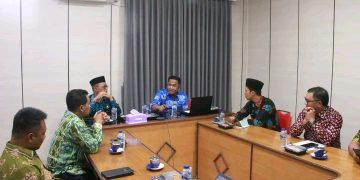 Sekda Tanjab Barat Ikuti Zoom Meeting Bersama Sekjen Kemendagri Terkait Percepatan Penyediaan Lahan Program MBG