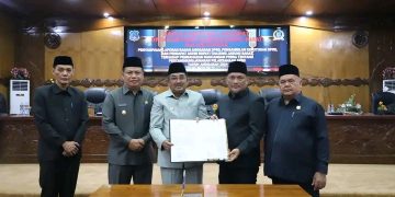 Bupati Anwar Sadat Hadiri Paripurna DPRD Tanjab Barat, Bahas Pertanggungjawaban APBD 2024, RPJMD 2025–2029, dan Lima Rancangan Perda