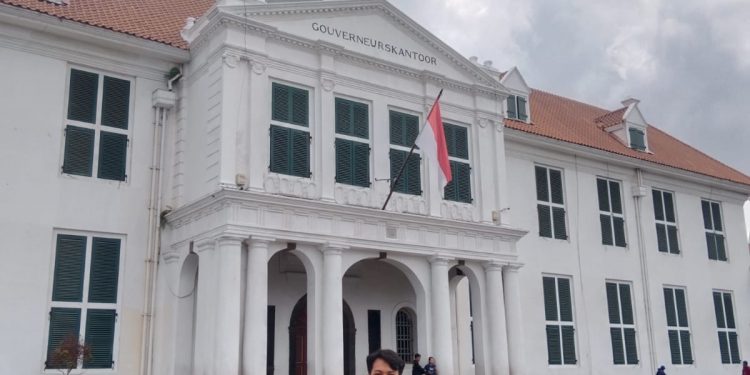 Jika Marcus Aurellius adalah tetangga Anda. Apa yang anda lakukan?