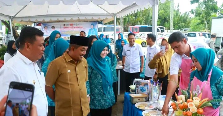 Lomba Masak Serba Ikan, Bupati UAS: Sarana Edukasi Bagi Keluarga yang Rentan Stunting