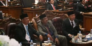 Bupati Bersama DPRD Tanjung Jabung Barat Dengarkan Pidato Presiden RI Dalam Rangka HUT RI Ke-80