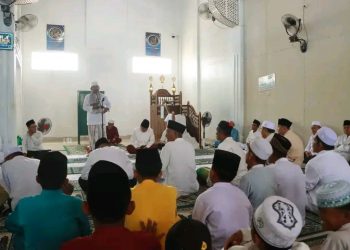 Safari Jumat di Kelurahan Kampung Nelayan, Bupati UAS Sampaikan Progres Pembangunan