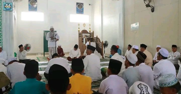Safari Jumat di Kelurahan Kampung Nelayan, Bupati UAS Sampaikan Progres Pembangunan