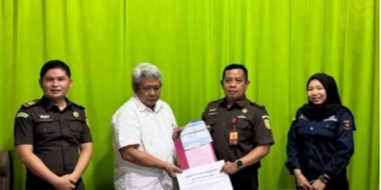 Sumarsono: Direktur PT EBN Serahkan Rp734 Juta ke Kejari Jambi Terkait Dugaan Korupsi Pajak Parkir Angso Duo