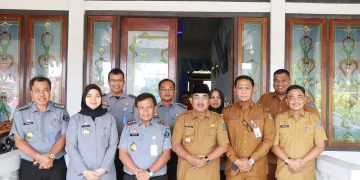 Bupati UAS Terima Audiensi Kakanwil Kemenkum Jambi Bahas Program Pembentukan Pos Bantuan Hukum
