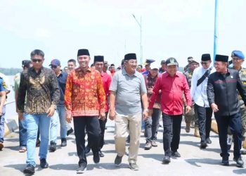 Bupati Anwar Sadat Dampingi Anggota DPR RI Komisi V Reses di Tanjab Barat