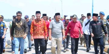 Bupati Anwar Sadat Dampingi Anggota DPR RI Komisi V Reses di Tanjab Barat