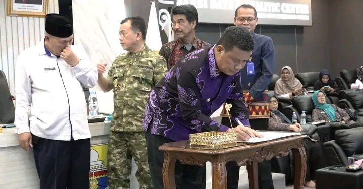 Wabup Katamso Hadiri Launching dan Penandatanganan Komitmen Pembangunan Kependudukan Provinsi Jambi 2025-2029