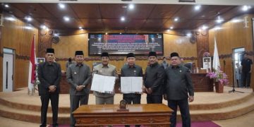DPRD Tanjabbar dan Pemkab Tandatangani Ranperda Perubahan APBD Tahun Anggaran 2025