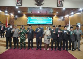 PAW Anggota DPRD Tanjabbar Masa Jabatan 2024-2029 di Ambil Sumpah Janji di Paripurna