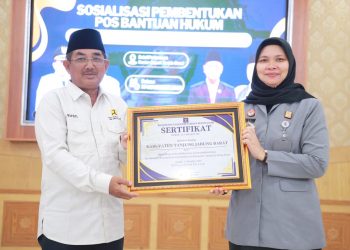 Bentuk Posbankum di Seluruh Desa/Kelurahan, Kabupaten Tanjabbar Terima Penghargaan dari Kemenkum