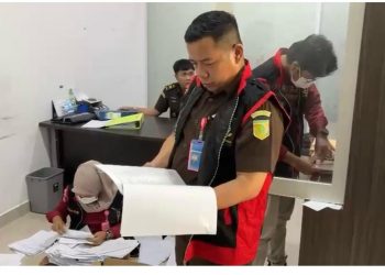 Kasi Pidsus Kejari Jambi: 9 TIM Geledah Kantor PT EBN Pasar Angso Duo Jambi, Sita 2 Boks Dokumen