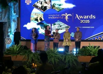 Wonderful Indonesia Award 2025, Gubernur Al Haris Raih Most Inspiring Tourism Leader