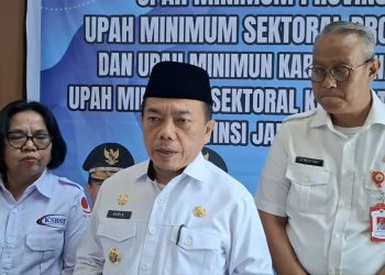 Gubernur Al Haris Umumkan UMP–UMK Jambi 2026, Berikut Besaran Upah Kabupaten dan Kota
