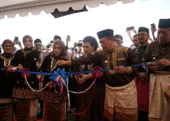 Gubernur Al Haris Launching “Jambi Elok Nian” dan Buka Parade Budaya serta Pameran Jambi Mantap Expo