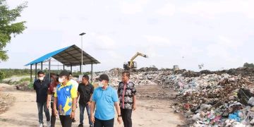 Respons Arahan Presiden soal Darurat Sampah, Bupati Tanjab Barat Tinjau TPA Lubuk Terentang