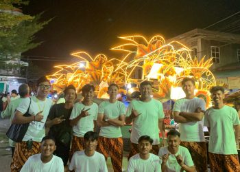 Sentuhan Modern di Tradisi Klasik, Banten X Arumi ‘Hipnotis’ Warga Tanjab Barat dalam Festival Arakan Sahur