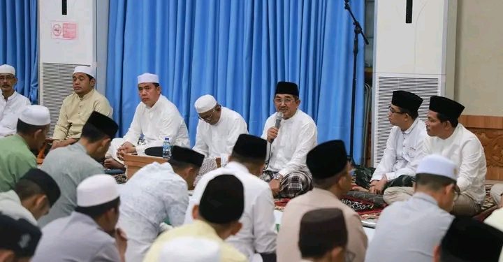 Bupati Tanjab Barat Anwar Sadat Sambut Safari Ramadan Universitas Jambi