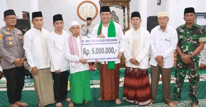 Pemkab Tanjab Barat Gelas Safari Ramadan di Desa Rantau Badak Lamo, Muara Papalik