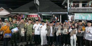 Ribuan Warga Padati Malam Puncak Festival Arakan Sahur 2026 di Tanjab Barat