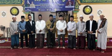 Ketua DPRD Tanjabbar Hadiri Israj Mi’raj Nabi Muhammad SAW dan Milad Majelis Ta’lim Al-Huda ke – 8 di Desa Kampung Baru