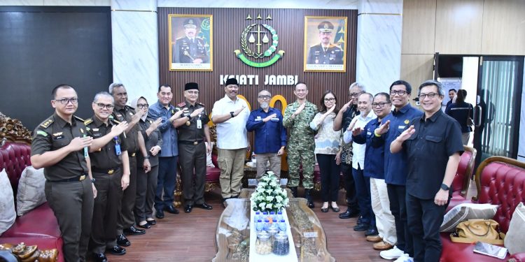 Perkuat Sinergi dan Kolaborasi di Wilayah Kerja Jambi, Staf Ahli Sekretaris SKK Migas Sambangi Kantor Kejaksaan Tinggi Provinsi Jambi