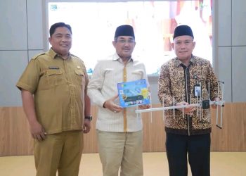 Bupati Anwar Sadat Dukung Sosialisasi Piala Dunia 2026 dan Pemasangan Antena TVRI Jambi