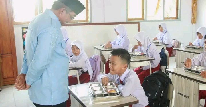 Bupati Anwar Sadat Pastikan Pelaksanaan Tes Akademik SD Berjalan Lancar
