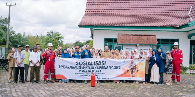 Tingkatkan Kewaspadaan, PEP Jambi Bersama Damkar Kabupaten Batang Hari Bekali Warga Hadapi Risiko Kebakaran   