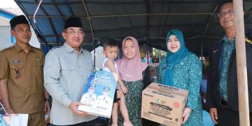 Bupati Anwar Sadat Salurkan Bantuan untuk Korban Kebakaran Teluk Nilau