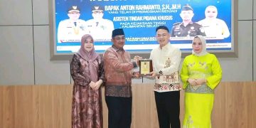 Pemkab Tanjab Barat Gelar Malam Perpisahan Kajari Anton Rahmanto, Penuh Haru dan Apresiasi