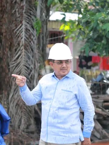Usai Hadiri Silaturahmi PABPDSI, Bupati Anwar Sadat Tinjau Pengerjaan Box Culvert di Tanjung Bojo