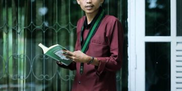Kerakusan Manusia atau Peringatan Tuhan: Banjir Jambi, Krisis Demokrasi, dan Hilangnya Kesadaran Spiritual