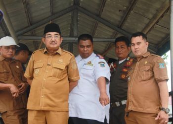 Respons Cepat Keluhan Warga, Bupati Anwar Sadat Tinjau Dermaga Apung Ambruk di Tanjung Senjulang, Perbaikan Segera Dilakukan