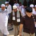 Usai Panen Raya Melon, Bupati dan Wakil Bupati Tanjab Barat Lanjutkan Safari Jumat di Desa Kuala Dasal